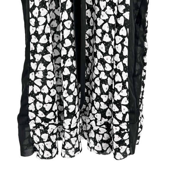 Disney Alice Through Looking Glass Colleen Atwood Top Sz Med Tie Neck Hearts - Picture 6 of 16